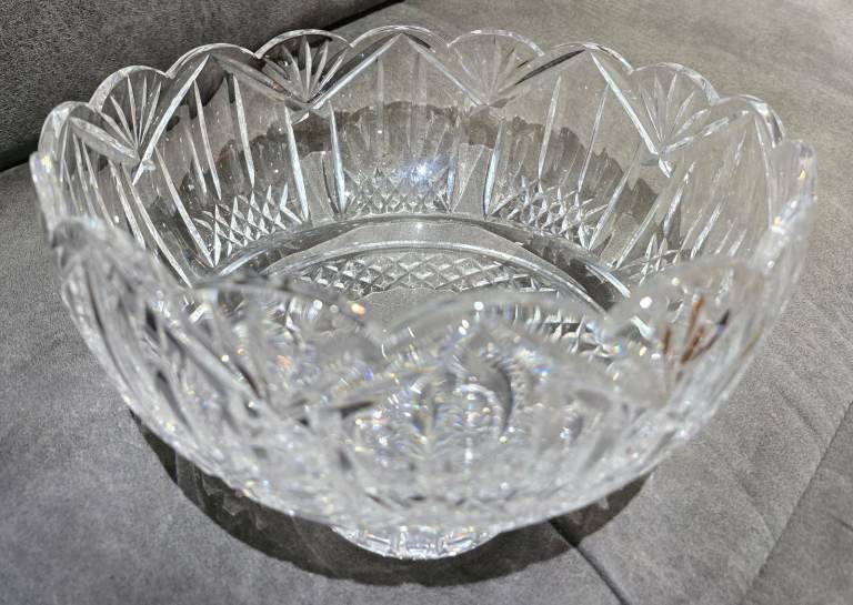 Waterford Crystal Wishing well Bowl, excellent condition 