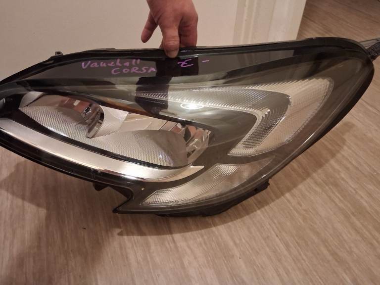 Corsa e lh side drl halogen headlight 