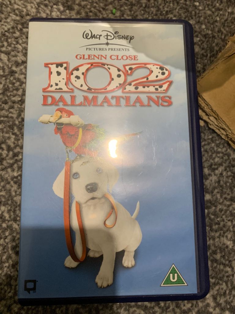 Walt Disney's 102 Dalmatians VHS – Family Film