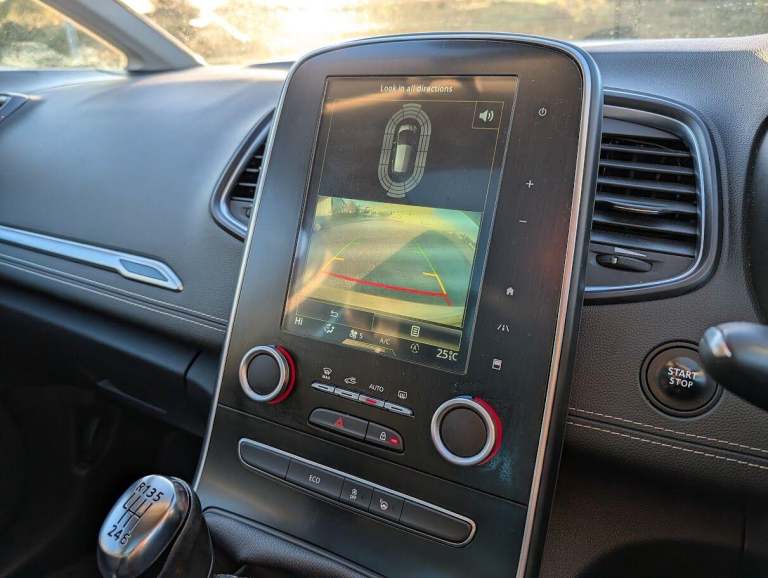 2016 Renault Scenic 1.6 dCi Dynamique S Nav 5dr MPV DIESEL Manual