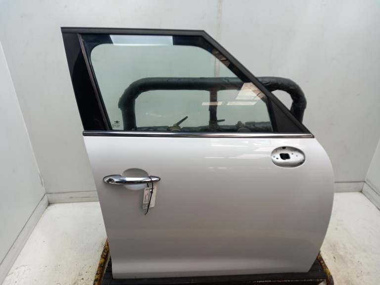 Mini (Bmw) Countryman Right Front Door O/S 2010-2017 Light White (B15) 5 Door Ha
