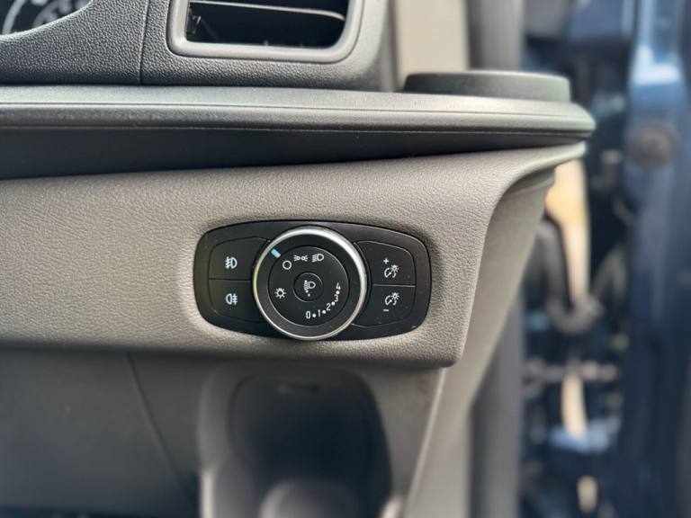 2020 FORD TRANSIT CUSTOM 1.0 EcoBoost PHEV 126ps Low Roof Leader Van Auto