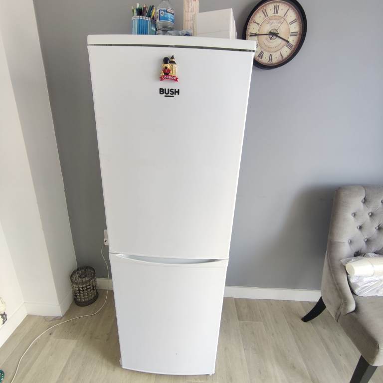 BUSH FRIDGE FREEZER IN EXPERIENCE CONDITION, FREE DELIVERY TO YOUR HOUSE.