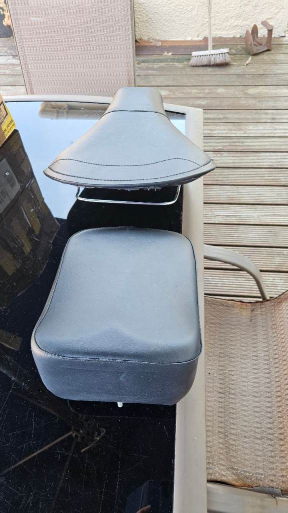 Classic Vespa Seats