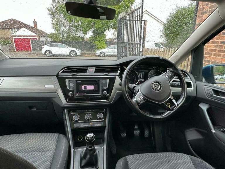 2017 Volkswagen Touran 1.2 TSI BlueMotion Tech SE Family Euro 6 (s/s) 5dr Petrol Manual