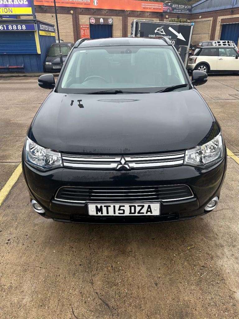 Mitsubishi, OUTLANDER, Estate, 2015, Other, 1998 (cc), 5 doors