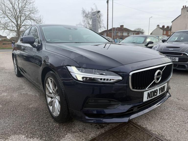 2019 Volvo S90 2.0 T4 Momentum Plus Auto Euro 6 (s/s) 4dr Petrol