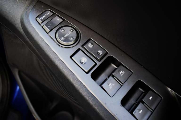 2021 Hyundai IONIQ 38.3kWh Premium Hatchback 5dr Electric Auto (136 ps) Automatic Hatchback Elect...