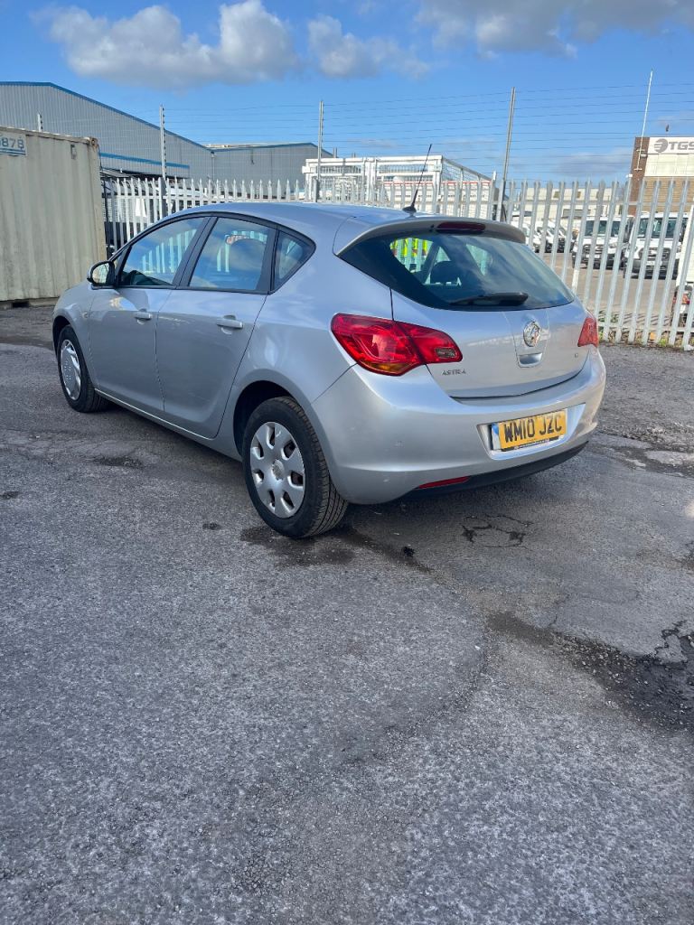 2010 VAUXHALL ASTRA 1.6 petrol 
