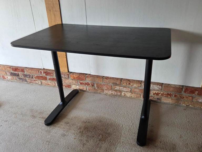 Height adjustable desk (manual with allen key)