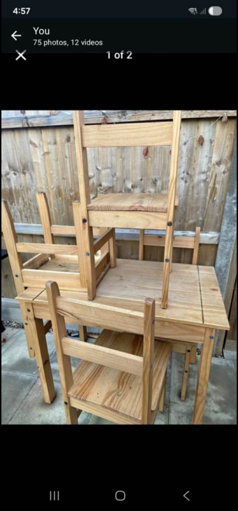 Table with 4 chairs
