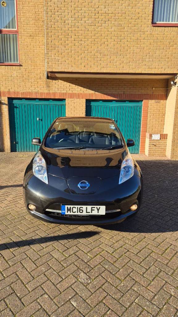 Nissan, LEAF, Acenta 30kwh, 2016, 5 doors, Black