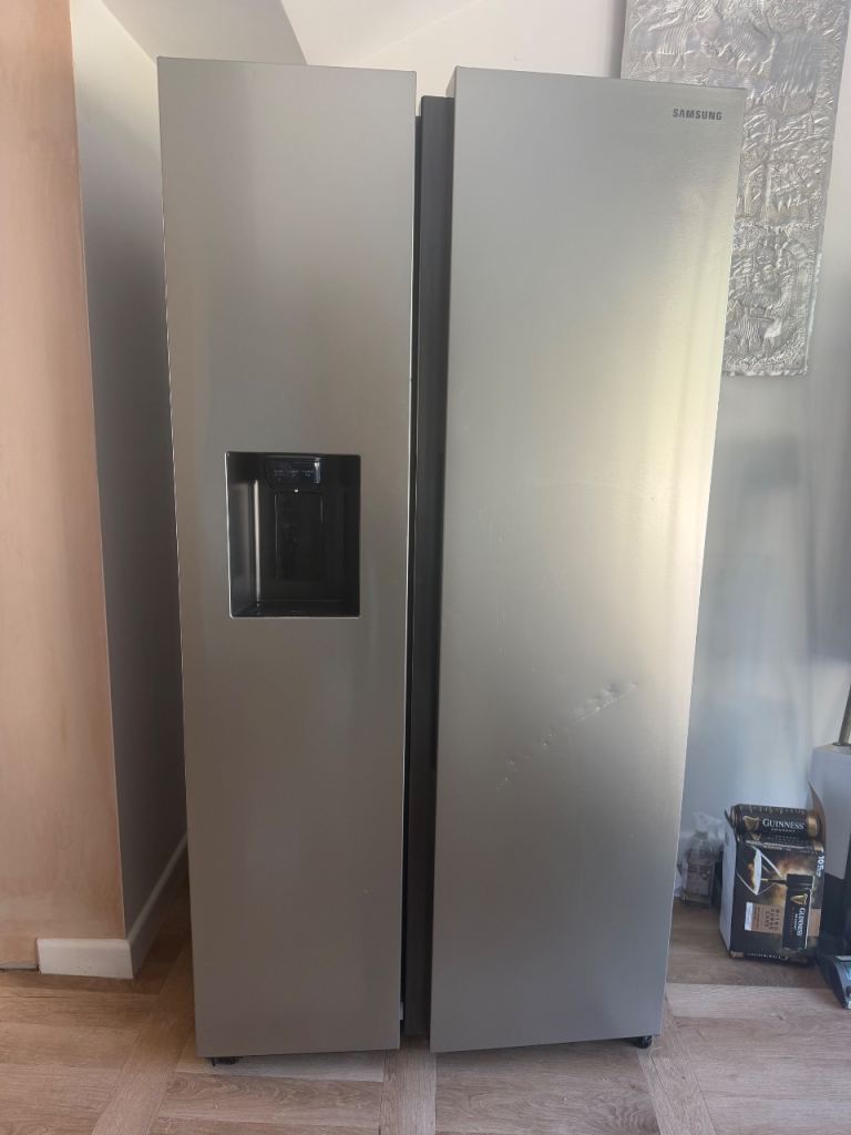 Samsung American Fridge Freezer RS68A884CSL - Silver