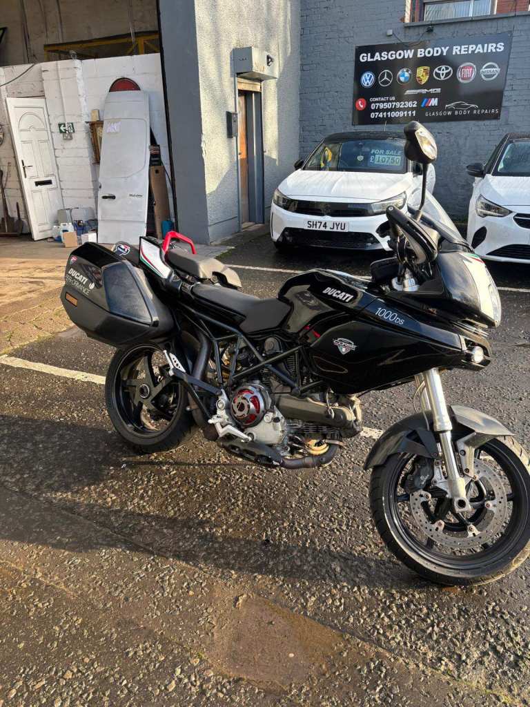 Ducati Multistrada 1000 s motorcycle in black / 11960 miles / Long MOT / 2005