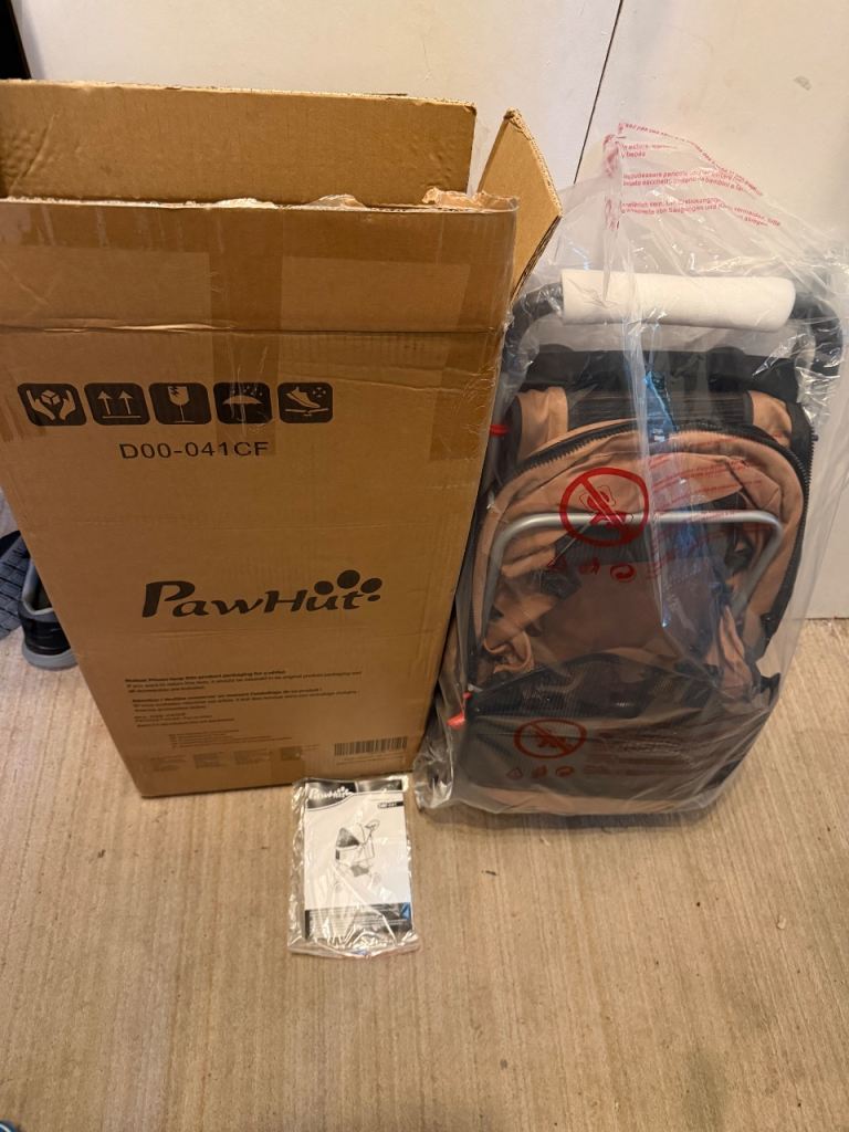 Pawhut pet travel stroller new 