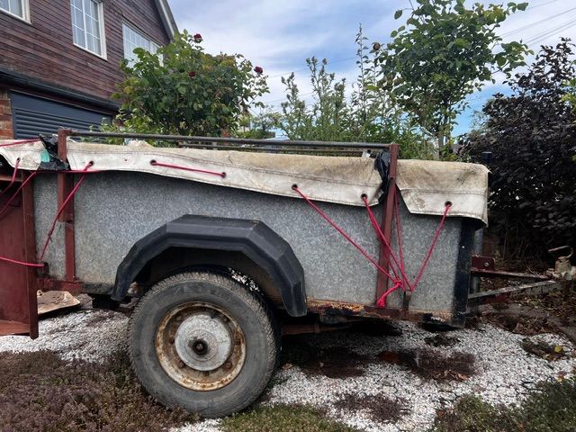 Camping trailer