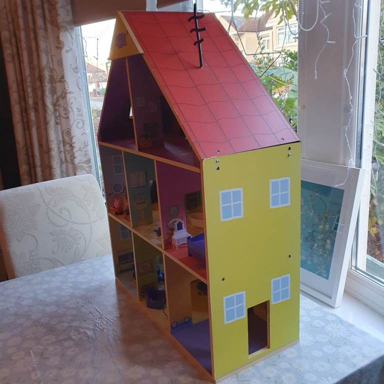 Peppa Pig Wooden Playhouse