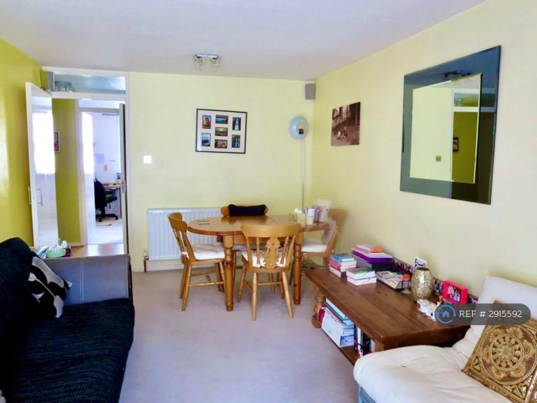 1 bedroom flat in Gascony Avenue, London, NW6 (1 bed) (#2915592)