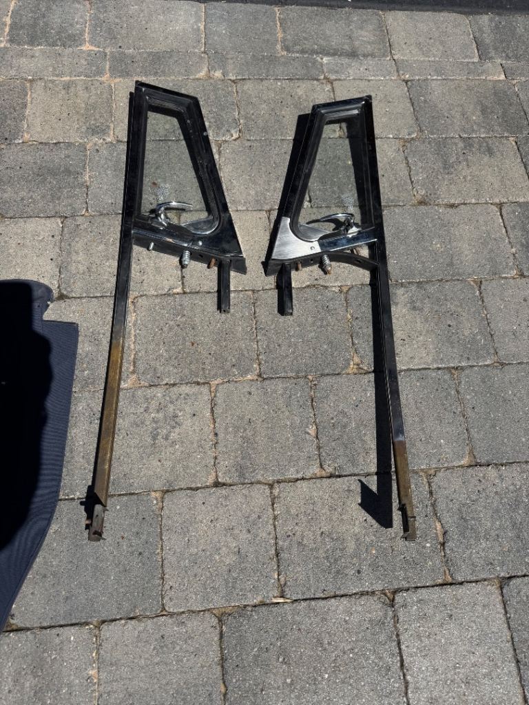 MGB ROADSTER QTR LIGHTS COMPLETE