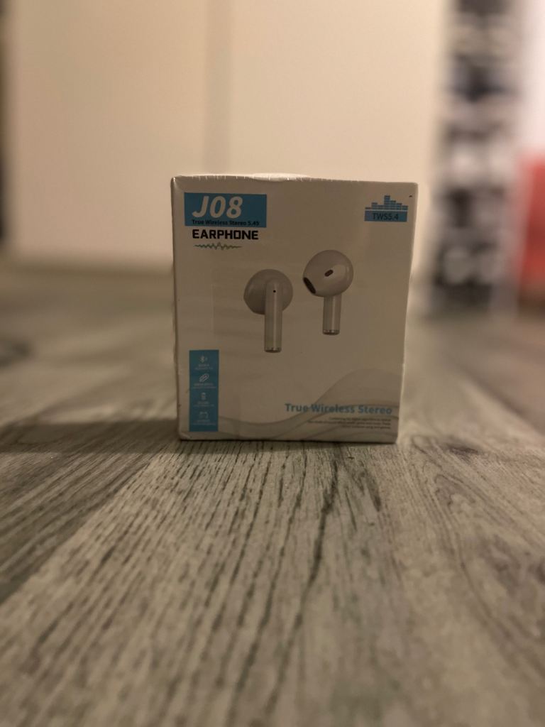 E09 headphones 