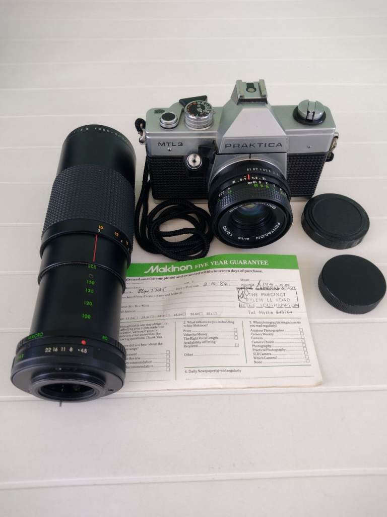 Vintage Praktica 35 mm Camera & Bag, + a Makinon Telephoto Lens in excellent condition see details!