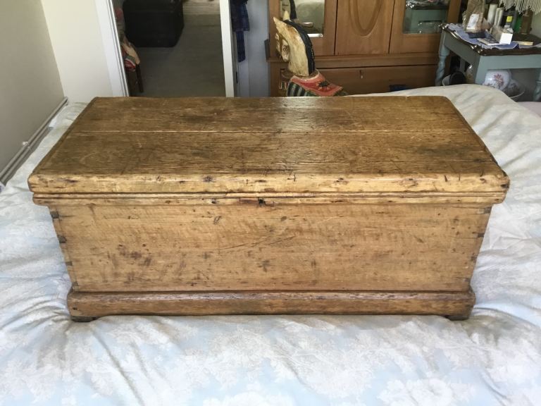 Antique Pine Blanket Toy Box