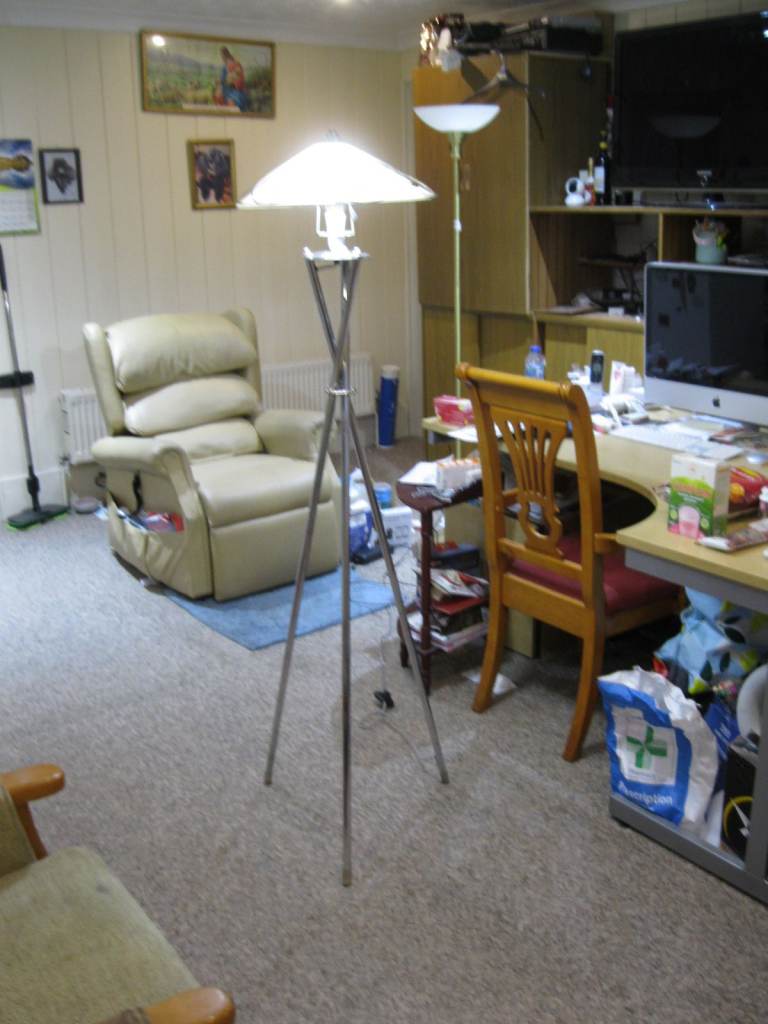 FLOOR LAMP WITH LED BULB, SHADE AND FOOT SWITCH GUNNISLAKE PL18 9NA