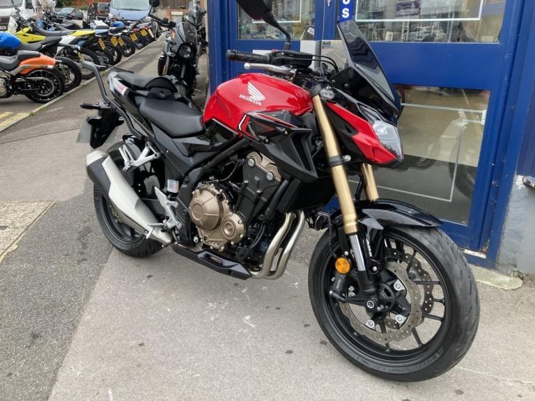 HONDA CB500 2024 - FSH - HUGGER - REAR GIVI RACK - PUIG SCREEN- TANK PAD 