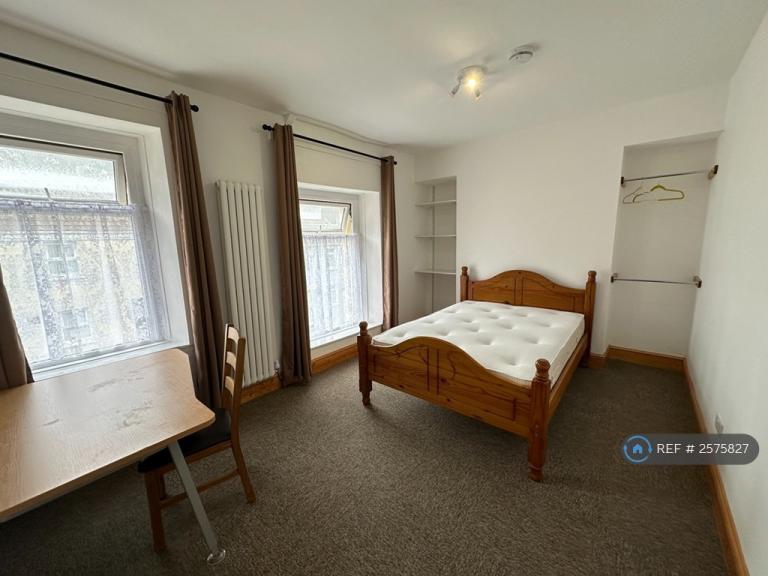 1 bedroom in Crymlyn Street, Port Tennant, Swansea, SA1 (#2575827)