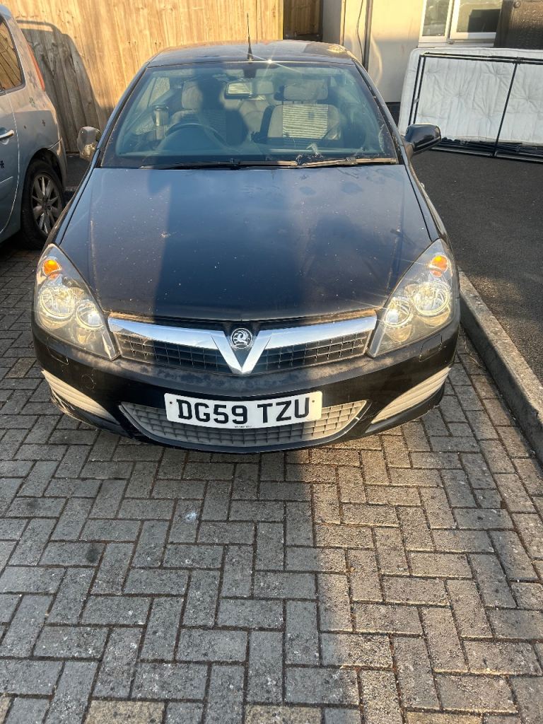 Vauxhall, ASTRA, Convertible, 2009, Manual, 1598 (cc), 3 doors
