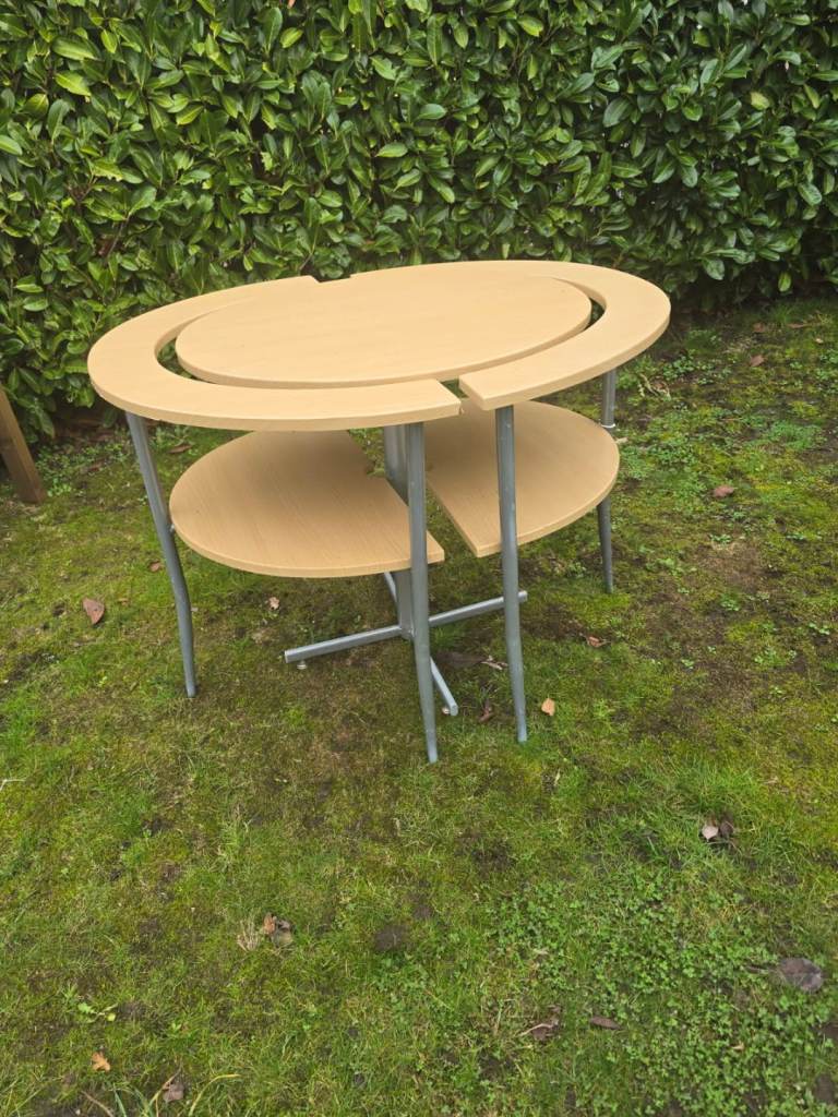 Small table and 2 chairs