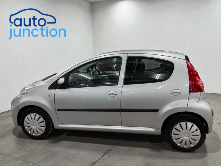 2009 Peugeot 107 1.0 Urban 5dr 2-Tronic HATCHBACK Petrol Automatic