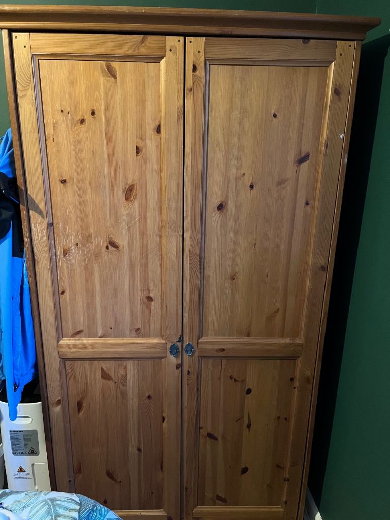 Free Wardrobe – Collection Only 