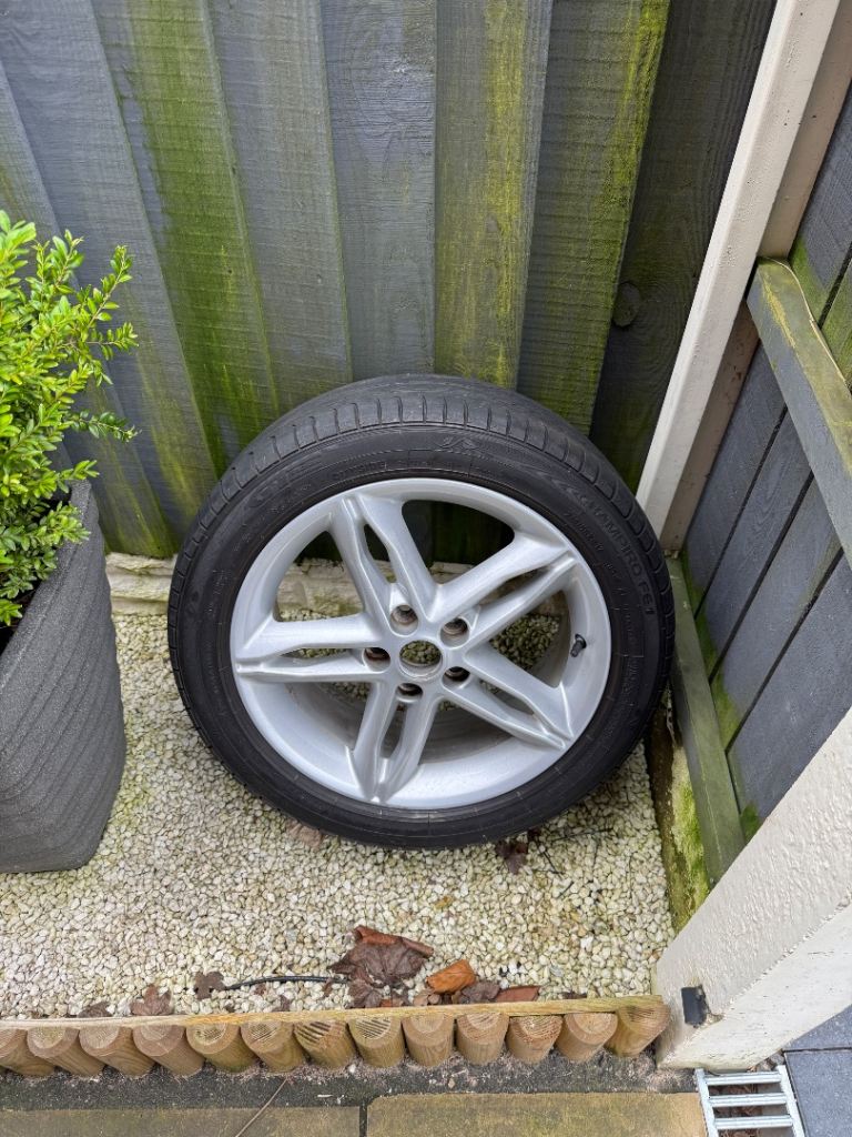 Ford Alloy wheel 17in 