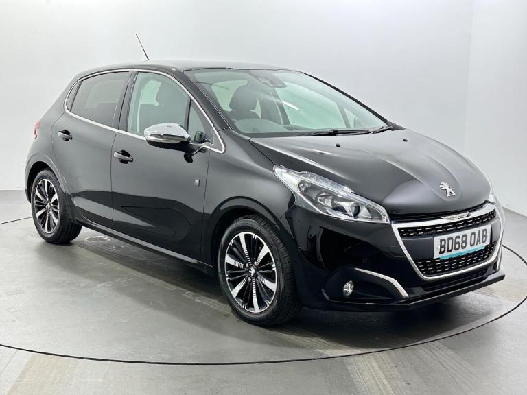 2018 Peugeot 208 1.2 PureTech 82 Tech Edition 5dr [Start Stop] HATCHBACK PETROL Manual