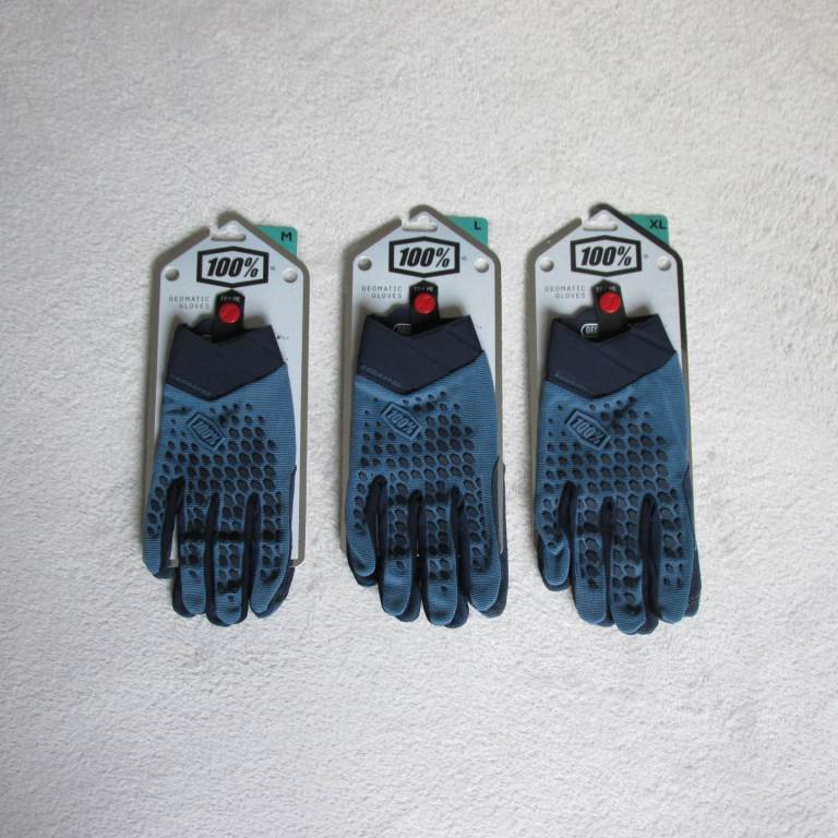 100% GEOMATIC MX GLOVES.SIZE M/L/XL.