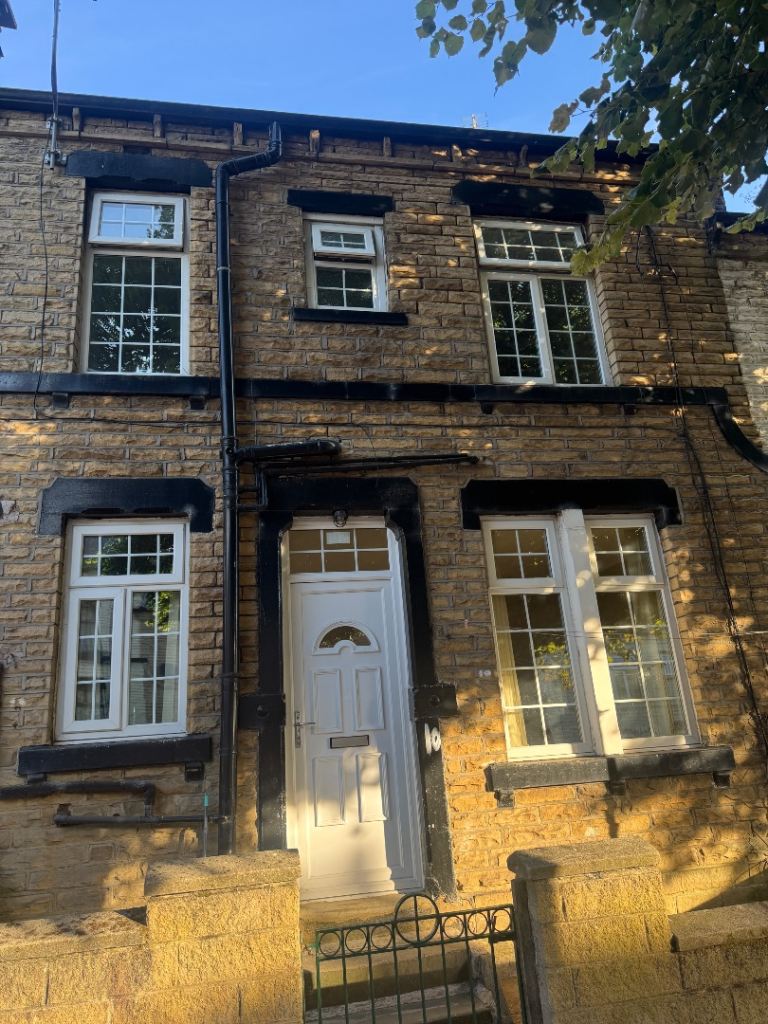 3 bed house for rent Bradford BD3 