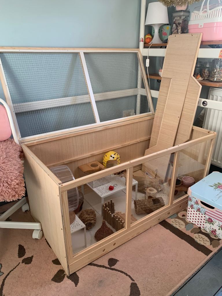Pawhut hamster cage and accessories for sale !