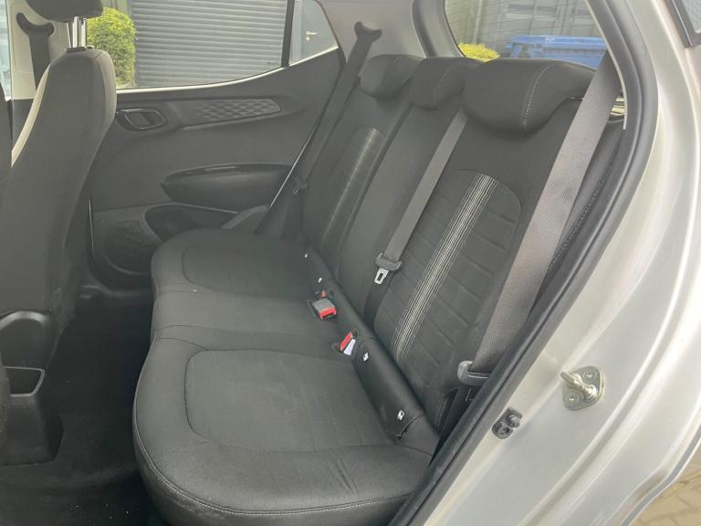 2022 Hyundai i10 1.0 Premium Euro 6 (s/s) 5dr HATCHBACK Petrol Manual