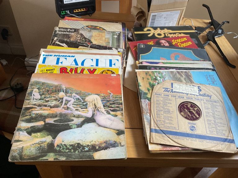 Various old vinyls 