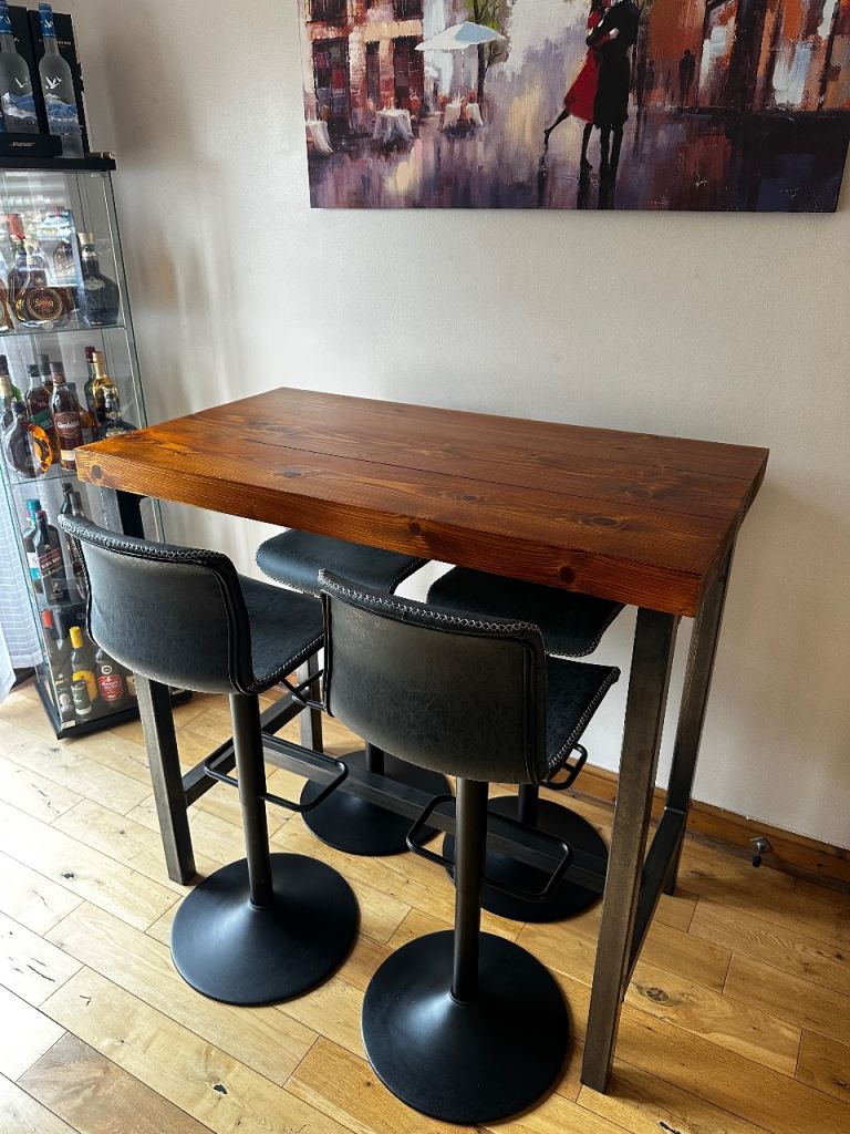 Dining Table and 4 Bar Stool Chairs for sale 