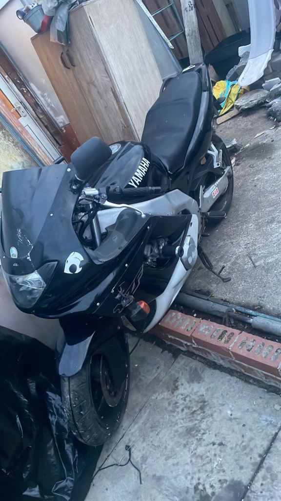 Yamaha, YZF, 1998, 599 (cc)