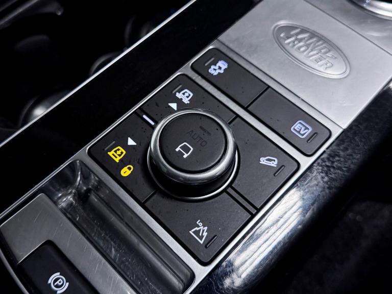 2020 Land Rover Range Rover 2.0 P400e 13.1kWh Vogue SUV 5dr Petrol Plug-in Hybrid Auto 4WD Euro 6...