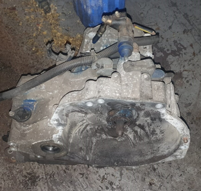 Nissan Almera 1.8 Gearbox 5 Speed Manual 2005