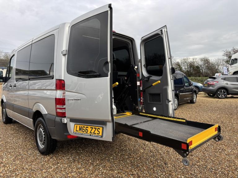MERCEDES-BENZ SPRINTER DRIVER TRANSFER WAV WHEELCHAIR ACCESSIBLE VEHICLE 2.1