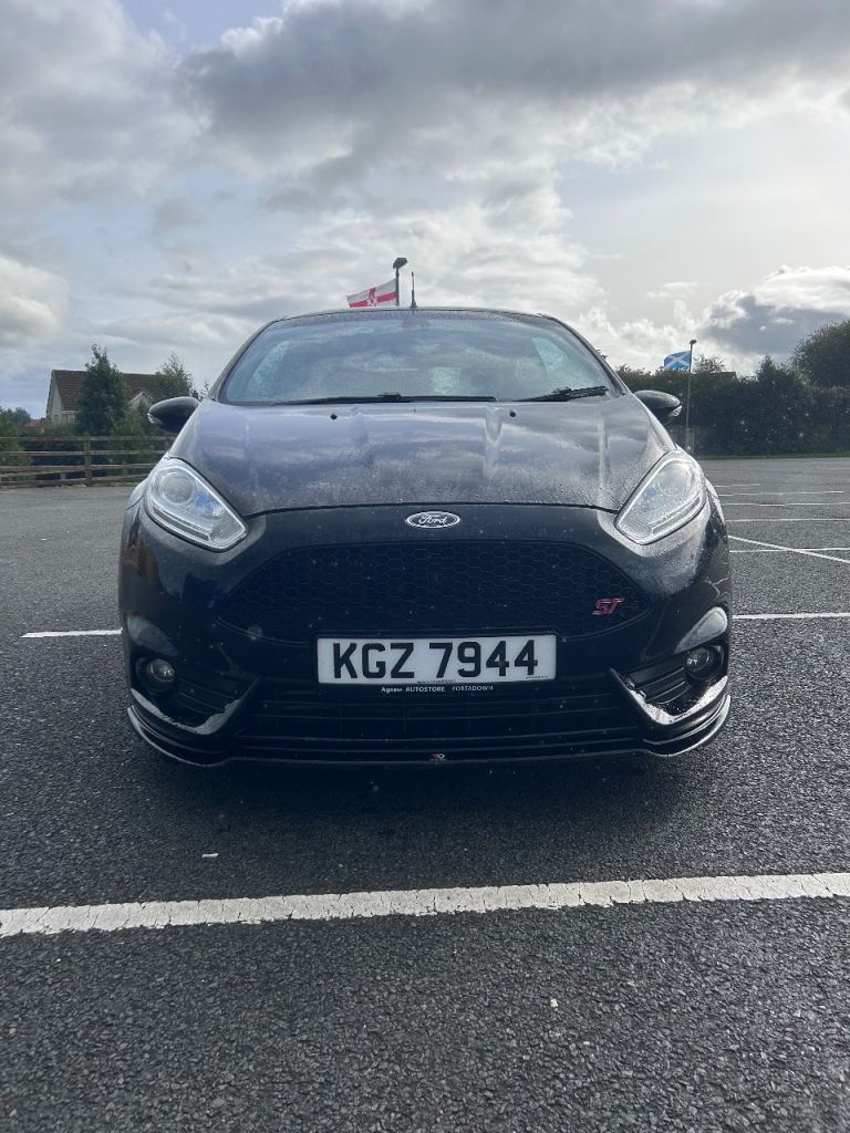 Ford, FIESTA, Hatchback, 2017, Manual, 1596 (cc), 3 doors