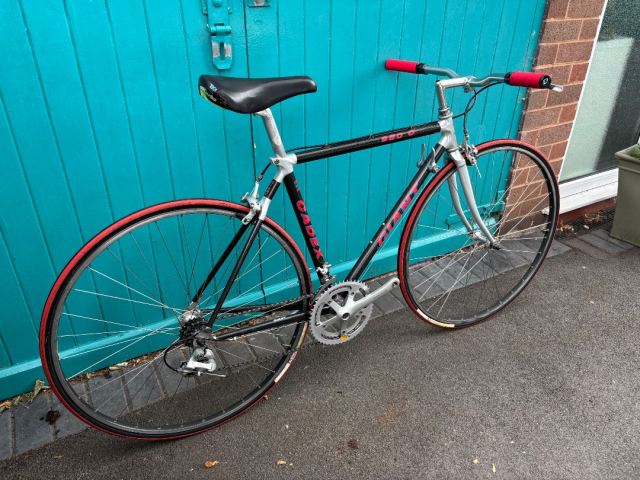 1989 Giant Cadex 980C Carbon Road Bike Vintage Design Classic