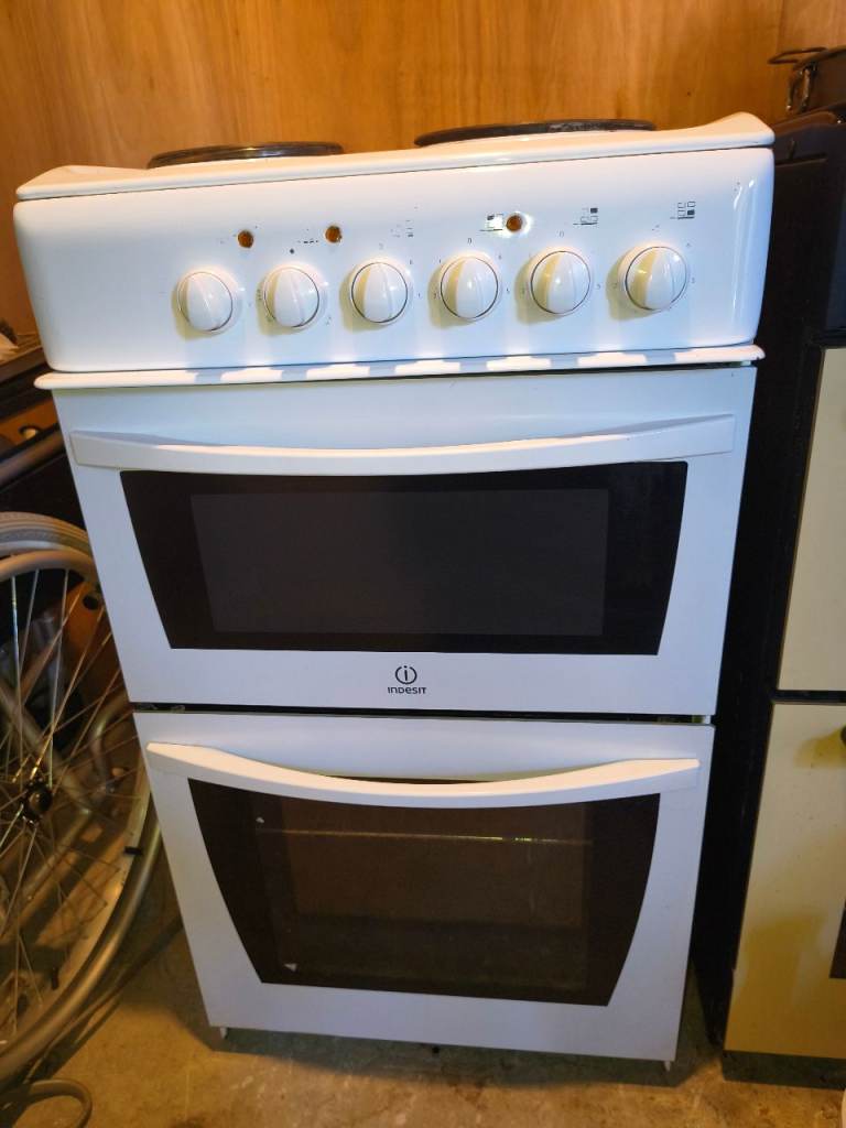 Electric cooker indesit 