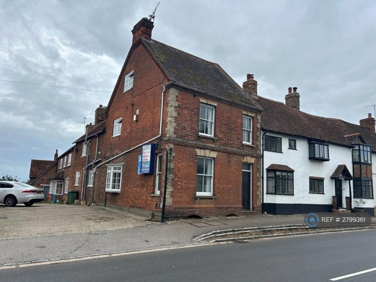 4 bedroom house in High St, Aylesbury, HP22 (4 bed) (#2799361)