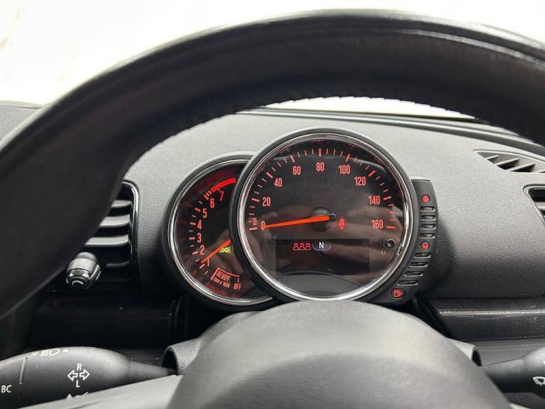 2015 MINI Clubman 1.5 Cooper Estate 6dr Petrol Manual Euro 6 (s/s) (136 ps) 1 FORMER OWNER Estate...